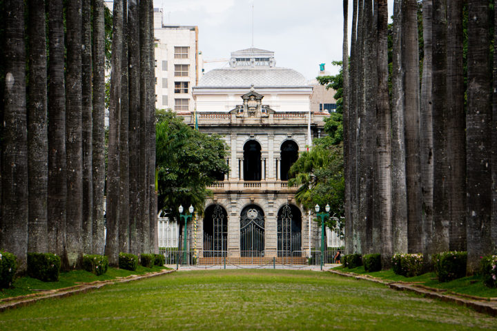 FOTOGRAFIA DA AVENIDA AFONSO PENA EM BELO HORIZONTE